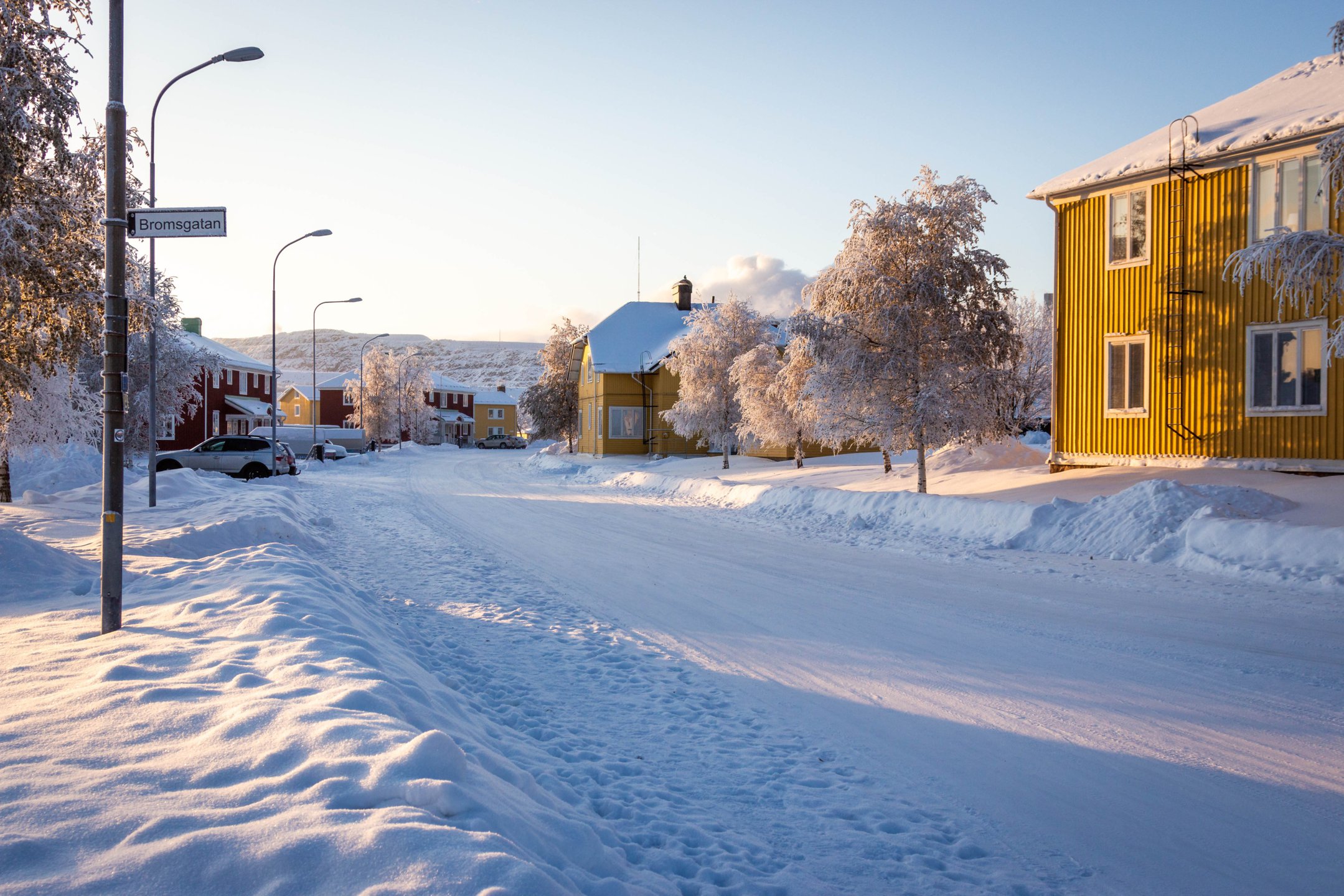 Houses with the mine in the background